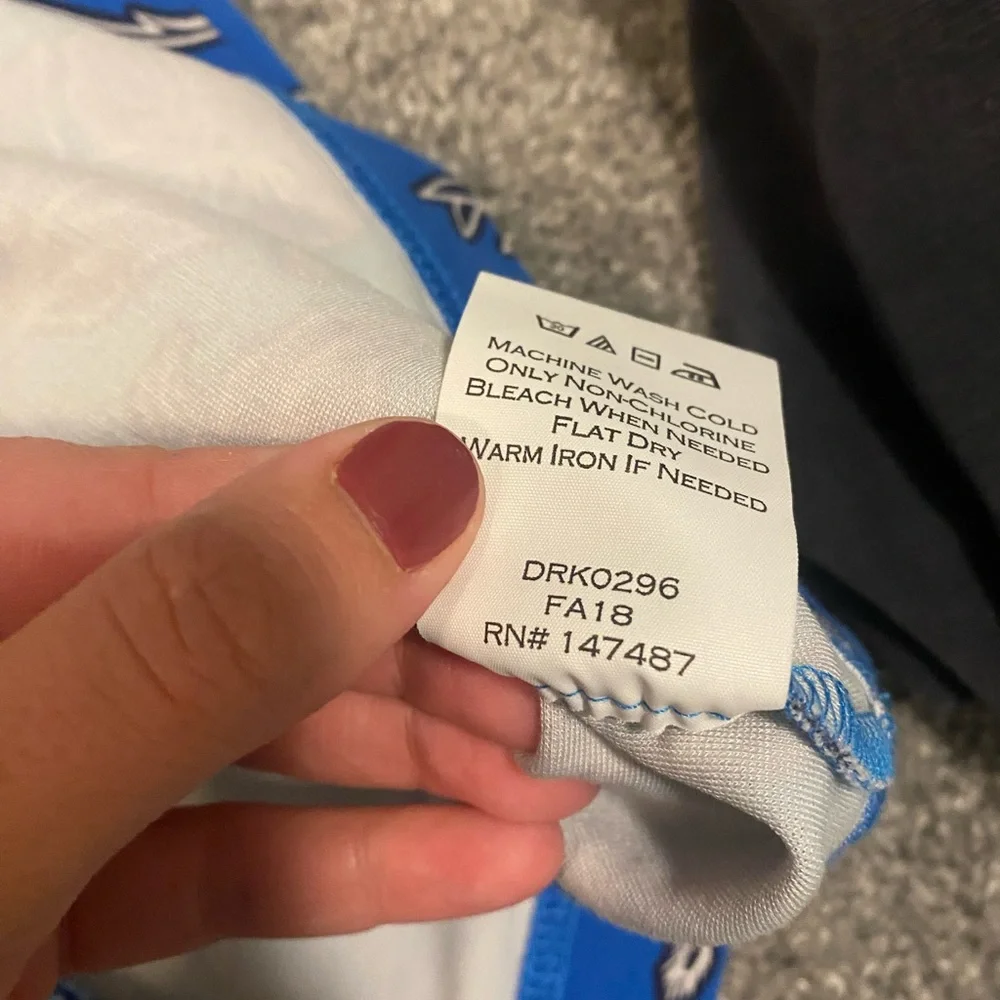 Draper James Geranium Shift Bell Sleeve Dress Size Medium - Picture 7 of 7